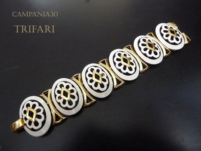 BB304 - BRACCIALE SMALTATO BIANCO TRIFARI ANNI '60 - LE COLLEZIONI  DI CAMPANIA30